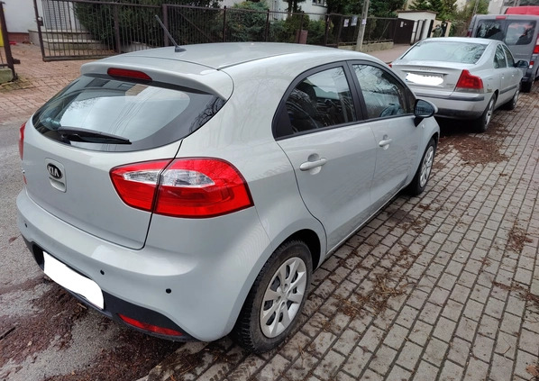 Kia Rio cena 30500 przebieg: 84618, rok produkcji 2013 z Warszawa małe 154